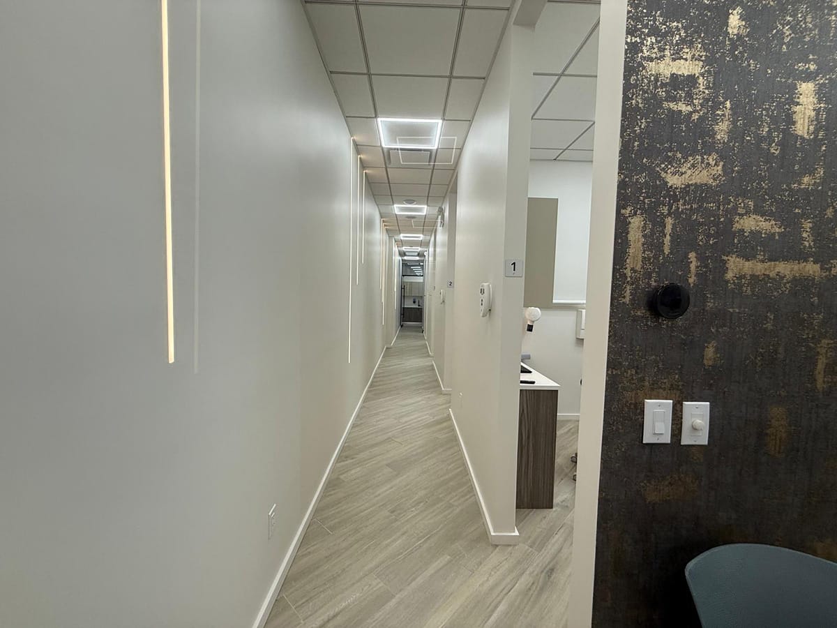 vitadent office - corridor