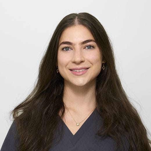 Nicole Veytsman - Dental Assistant | Vitadent Brooklyn Sheepshead Bay